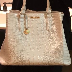 Brahmin Joan Toasted Macaroon Tote 👜😍❤️
